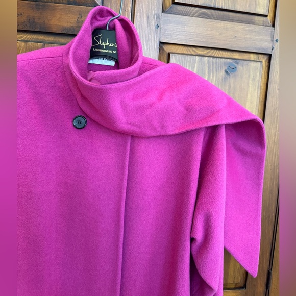 Christian Dior Vintage Size 10 Fuchsia Wool maxi coat with collared scarf. EUC - Picture 3 of 16